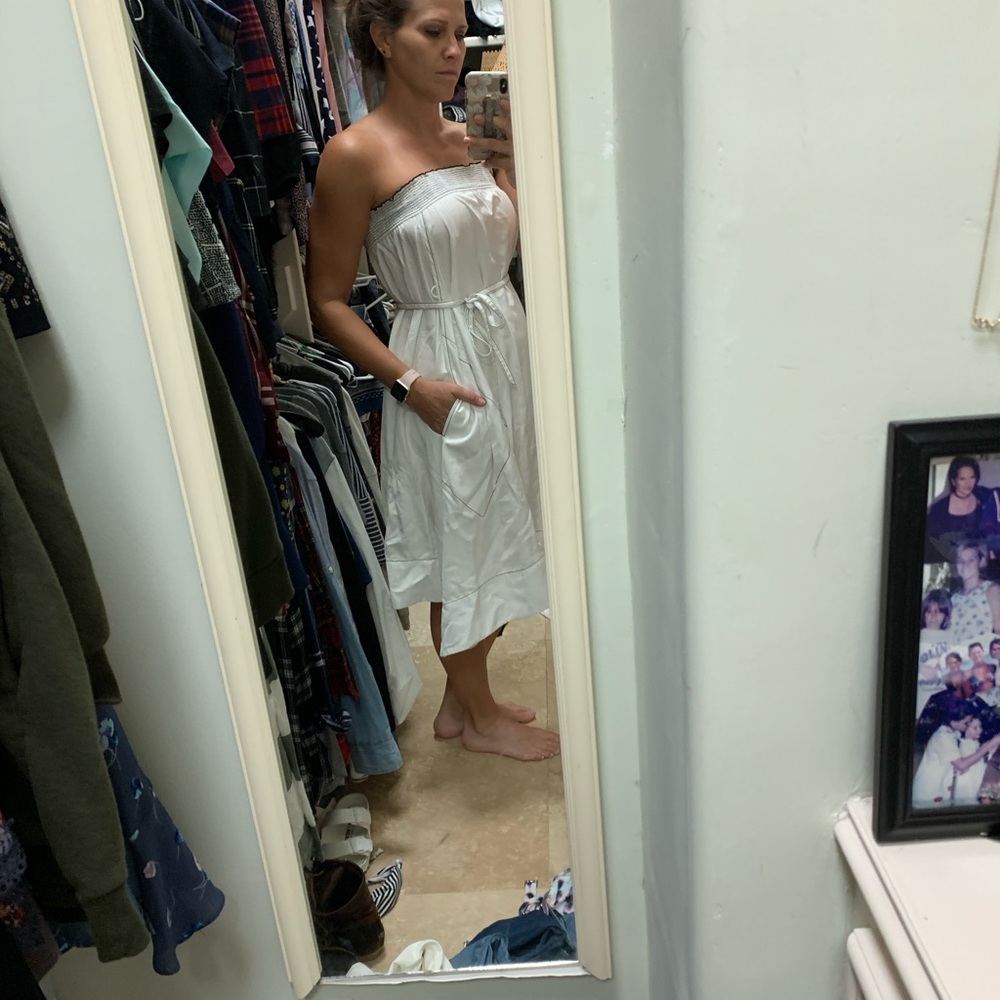 Cute strapless handkerchief dress